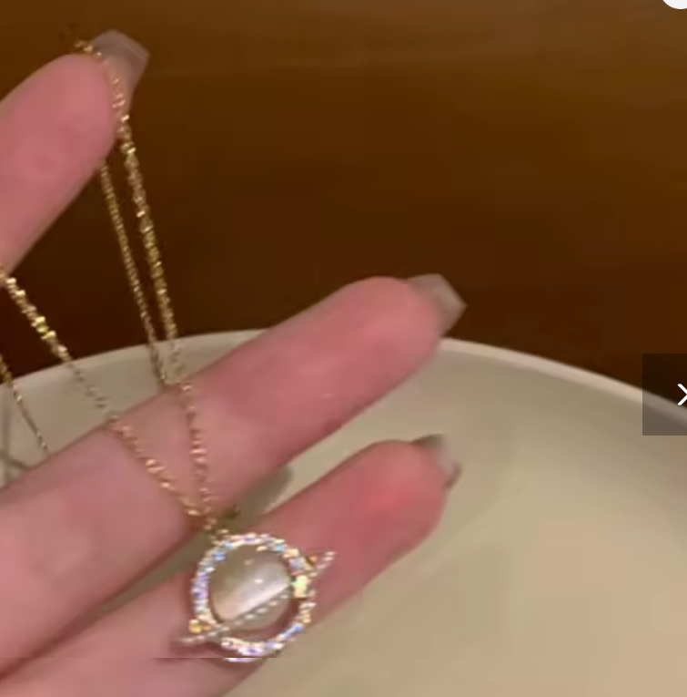 Elegant Crystal Pendant Necklace